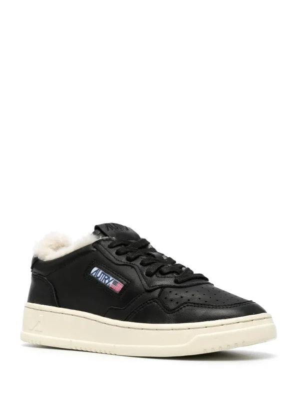Baskets Medalist low Wom noir
