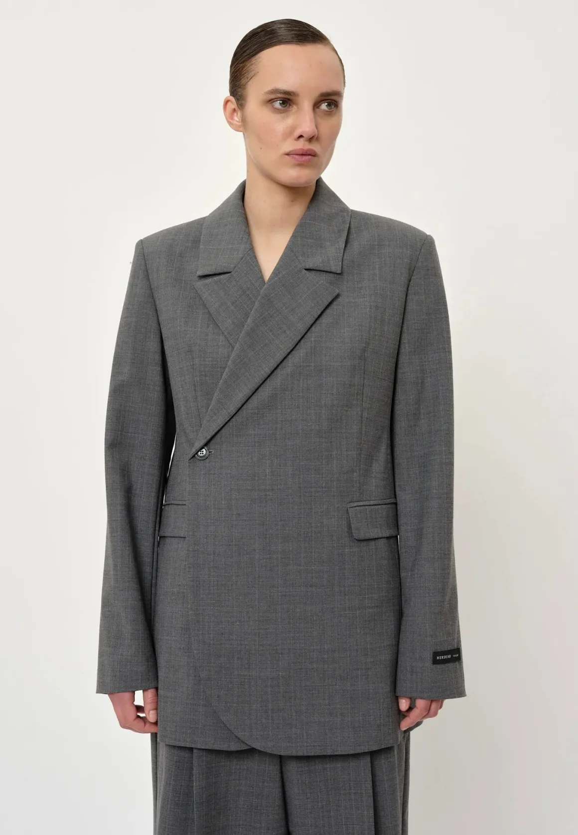 blazer_lilith_0.webp Blazer Lilith