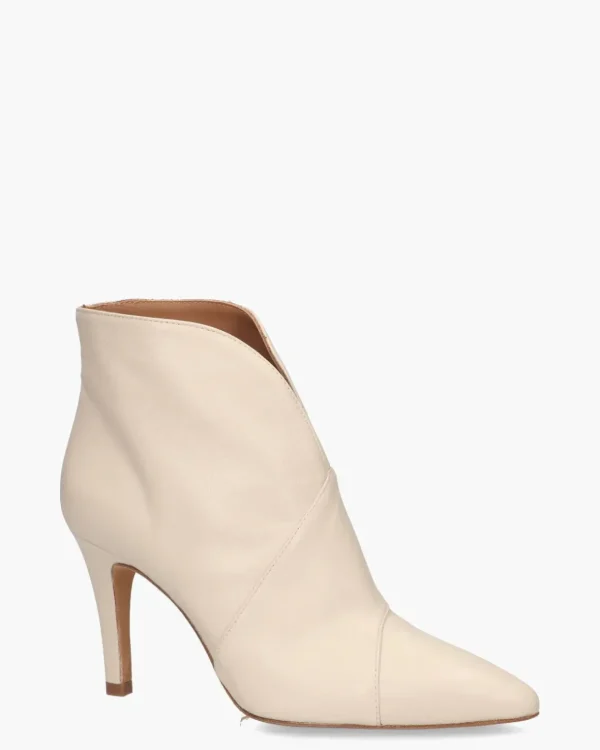 Boots Sofia