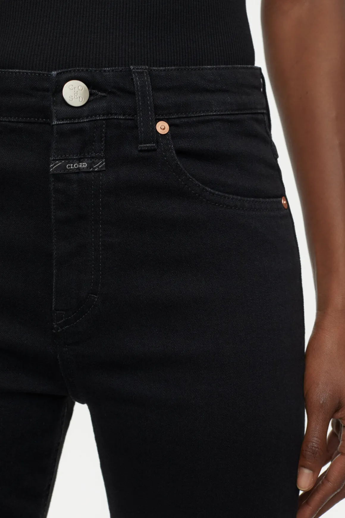 rawlinjeans_3.webp RAWLIN-JEANS
